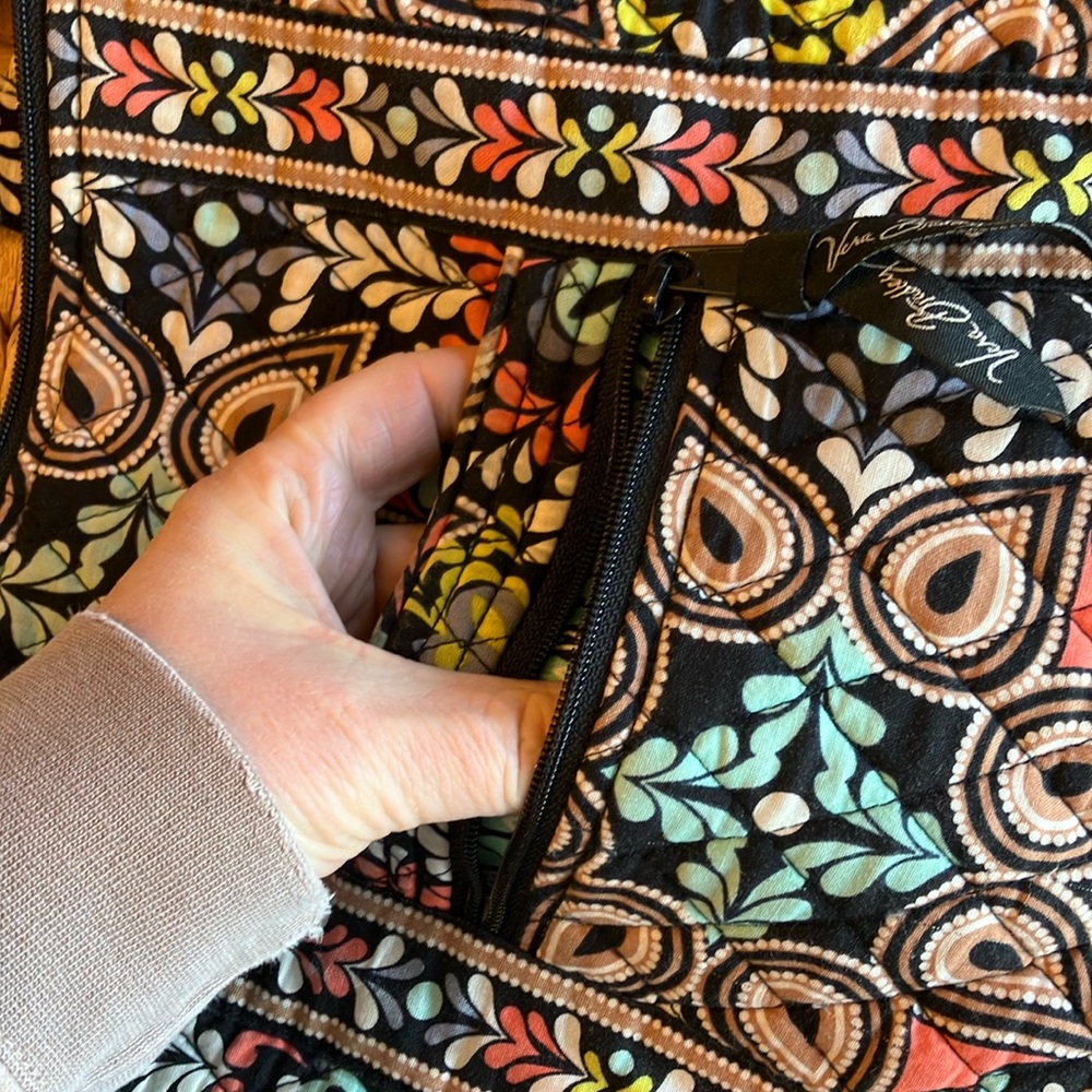 Vera Bradley Colorful Crossbody Bag with Intricate Patterns - Picture 5 of 9